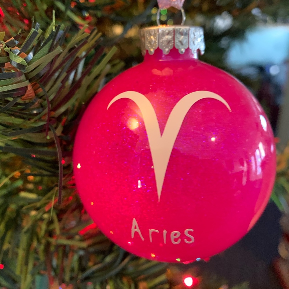 Horoscope Aries Bright pink glitter ornament